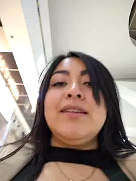 Victoria Jonhss online show from 10-25-25, 01:49