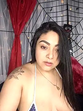 Victoria Jonhss online show from 10-22-25, 10:41