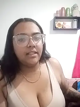 Snapshot of Susana_la_poderosa chatting on 10-10-25, 03:40 Susana la poderosa online show from 10-10-25, 03:40