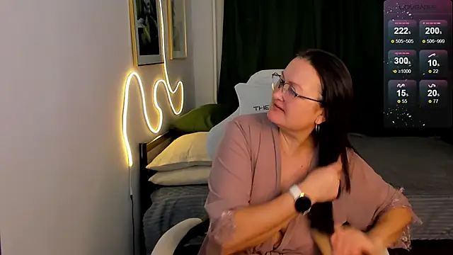 hottyannaa online show from 02-17-26, 02:42