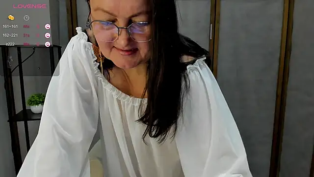 hottyannaa online show from 11-21-25, 03:05