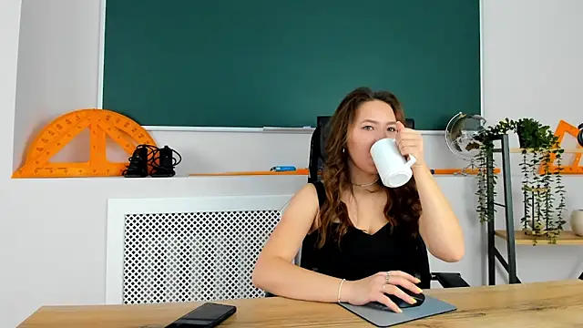 AnnaJonson online show from 11-02-25, 03:11