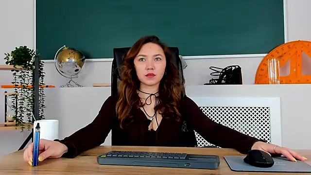 AnnaJonson online show from 11-07-25, 03:11