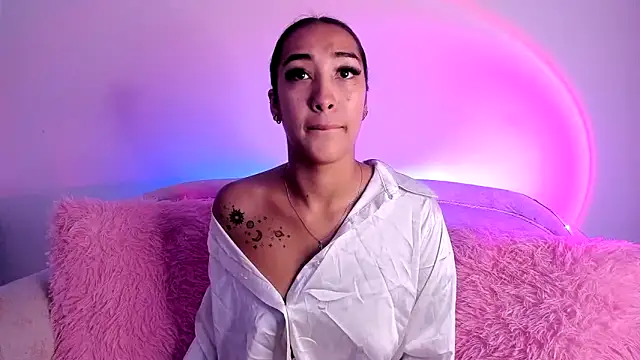 HeidyRousse online show from 01-15-26, 01:36