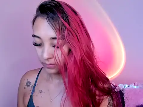 HeidyRousse online show from 11-11-25, 09:04