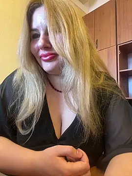 Snapshot of Passion-Blondy chatting on 05-19-26, 09:16 Passion-Blondy online show from 05-19-26, 09:16