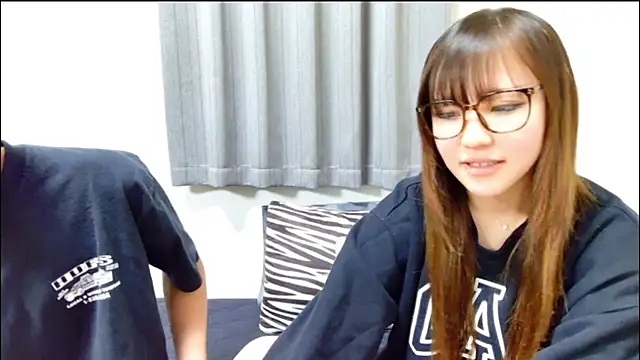 ODORI8300 online show from 04-09-26, 01:17