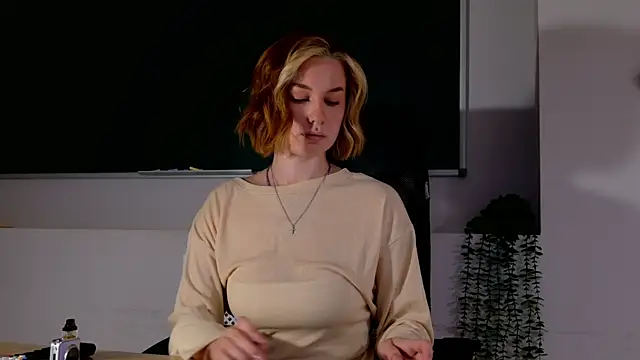 Snapshot of ClaireMathis chatting on 06-19-26, 03:07 ClaireMathis online show from 06-19-26, 03:07