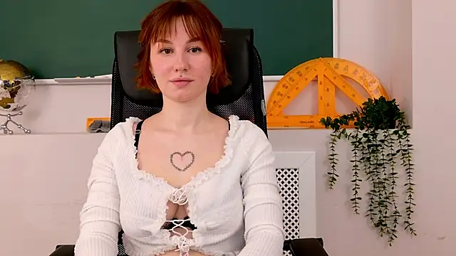 ClaireMathis online show from 01-18-26, 03:15