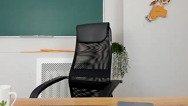 ClaireMathis online show from 04-05-26, 02:57