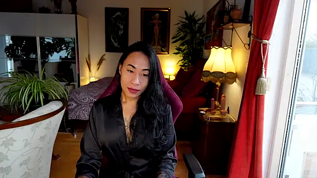 bianca bellamy online show from 12-17-25, 08:19