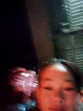 gio-thu online show from 12-22-25, 12:27