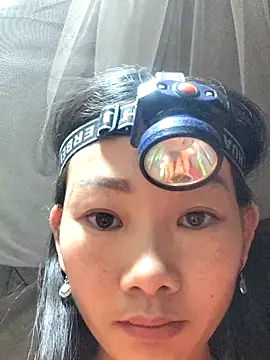 Snapshot of gio-thu chatting on 02-09-26, 04:43 gio-thu online show from 02-09-26, 04:43