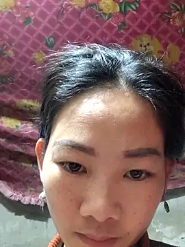 Snapshot of gio-thu chatting on 02-25-26, 05:18 gio-thu online show from 02-25-26, 05:18