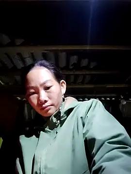 gio-thu online show from 11-22-25, 12:21