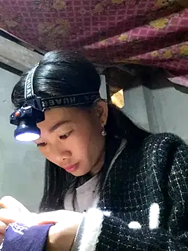 Snapshot of gio-thu chatting on 02-10-26, 06:56 gio-thu online show from 02-10-26, 06:56