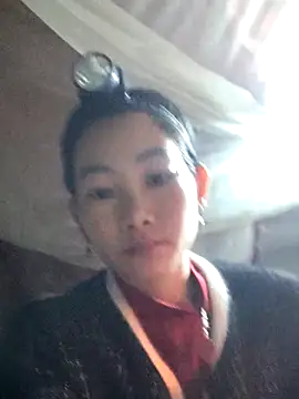 Snapshot of gio-thu chatting on 02-04-26, 01:33 gio-thu online show from 02-04-26, 01:33