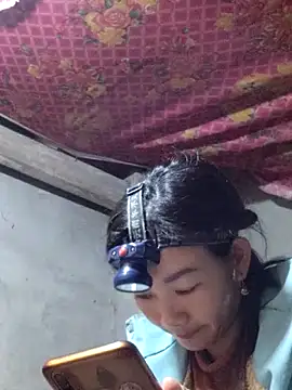 Snapshot of gio-thu chatting on 02-26-26, 09:42 gio-thu online show from 02-26-26, 09:42