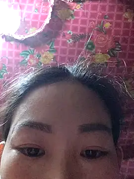 Snapshot of gio-thu chatting on 02-17-26, 06:49 gio-thu online show from 02-17-26, 06:49