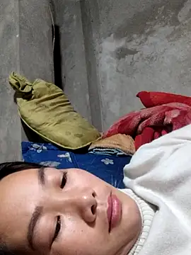 Snapshot of gio-thu chatting on 02-23-26, 05:24 gio-thu online show from 02-23-26, 05:24