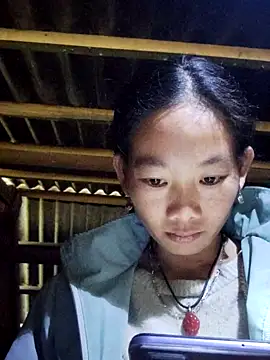 gio-thu online show from 11-19-25, 06:13