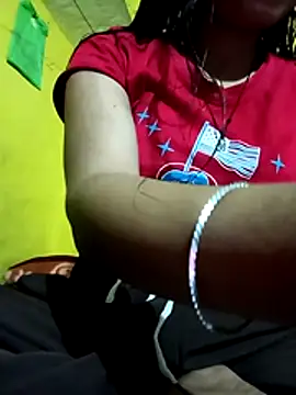 Snapshot of Kiara_4u chatting on 10-30-25, 06:23 Kiara 4u online show from 10-30-25, 06:23