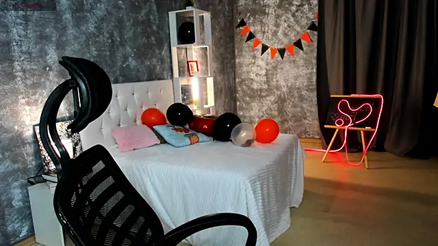 scent  of woman online show from 11-03-25, 01:33