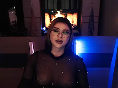 tyra lurer online show from 10-15-25, 07:49