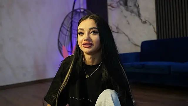 RachelRavee online show from 04-10-26, 04:19