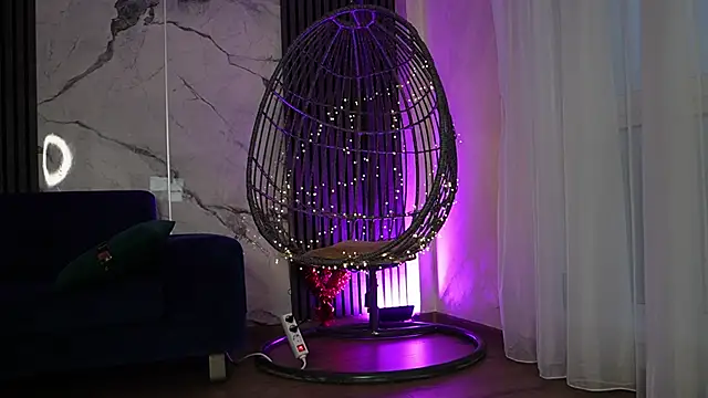 RachelRavee online show from 11-16-25, 05:12