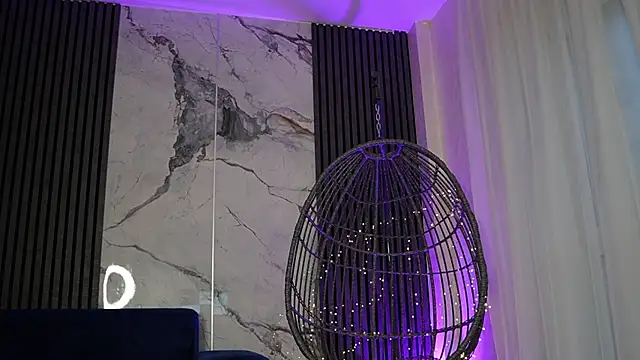 RachelRavee online show from 11-20-25, 05:19