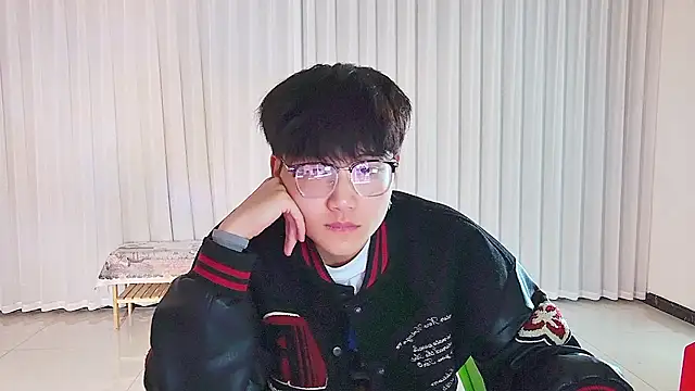 Snapshot of KK-cuteboy chatting on 04-22-26, 05:14 KK-cuteboy online show from 04-22-26, 05:14