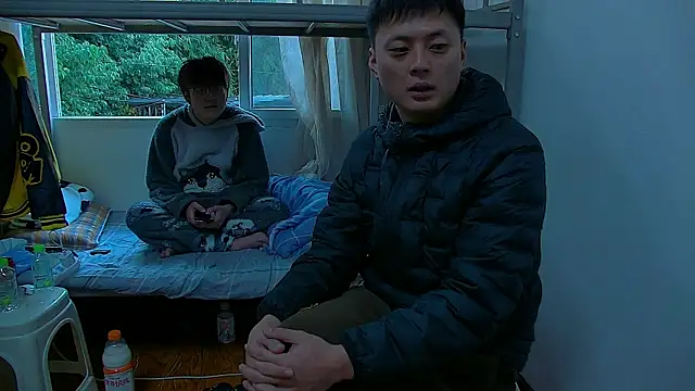 KK-cuteboy online show from 12-15-25, 08:42