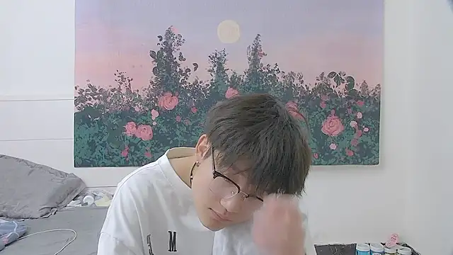 Snapshot of KK-cuteboy chatting on 06-18-26, 12:21 KK-cuteboy online show from 06-18-26, 12:21