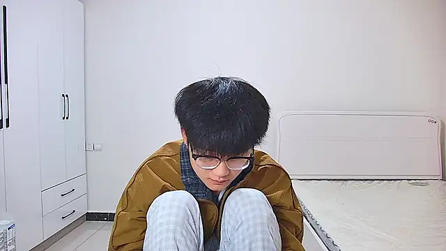 Snapshot of KK-cuteboy chatting on 05-03-26, 12:09 KK-cuteboy online show from 05-03-26, 12:09
