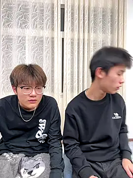 KK-cuteboy online show from 11-18-25, 10:29