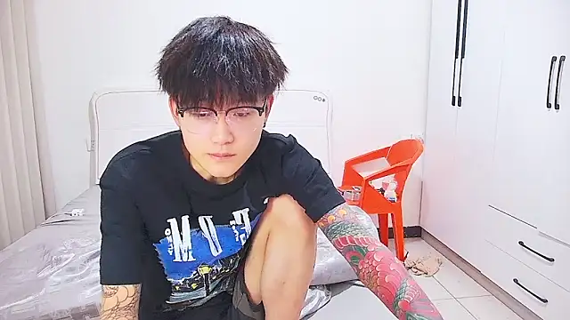 Snapshot of KK-cuteboy chatting on 06-12-26, 05:16 KK-cuteboy online show from 06-12-26, 05:16
