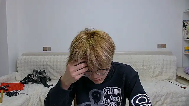 KK-cuteboy online show from 02-07-26, 11:40