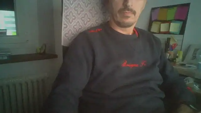 Snapshot of Kawayleo chatting on 10-19-25, 10:23 Kawayleo online show from 10-19-25, 10:23
