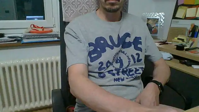 Kawayleo online show from 05-26-26, 02:15
