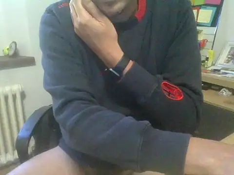 Snapshot of Kawayleo chatting on 10-14-25, 09:43 Kawayleo online show from 10-14-25, 09:43