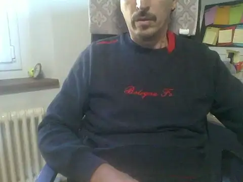 Snapshot of Kawayleo chatting on 10-16-25, 12:35 Kawayleo online show from 10-16-25, 12:35