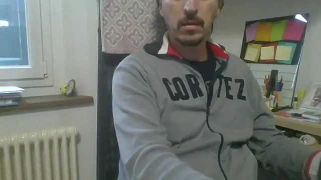 Kawayleo online show from 10-31-25, 10:01