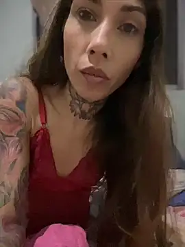 Snapshot of casalskunk chatting on 05-31-26, 12:27 casalskunk online show from 05-31-26, 12:27