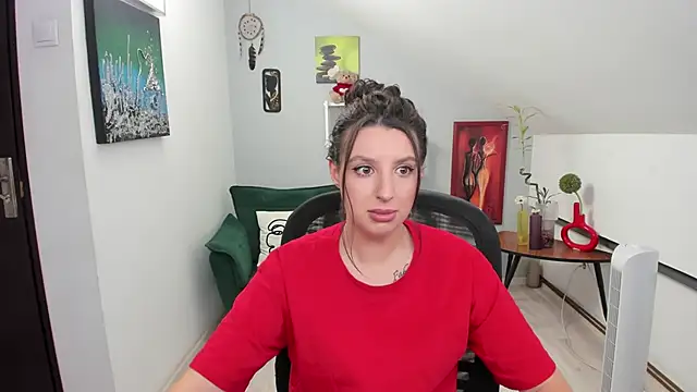 BettyJamess online show from 10-15-25, 05:32