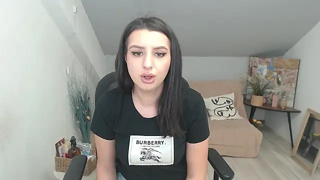 BettyJamess online show from 12-14-25, 09:15