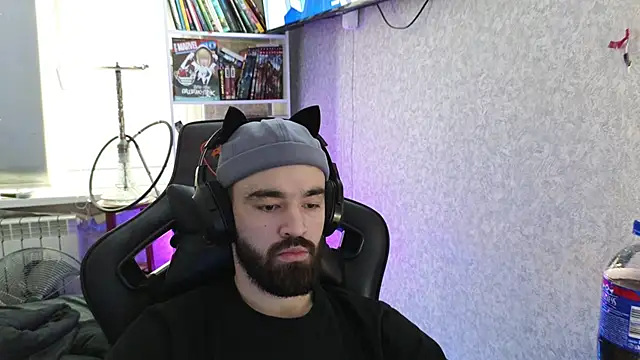 Nik Namee online show from 10-23-25, 11:20