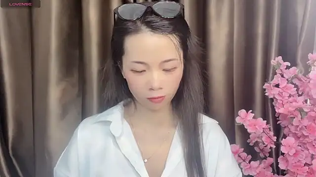 Lynnalltop-165-KeKe online show from 10-15-25, 12:09