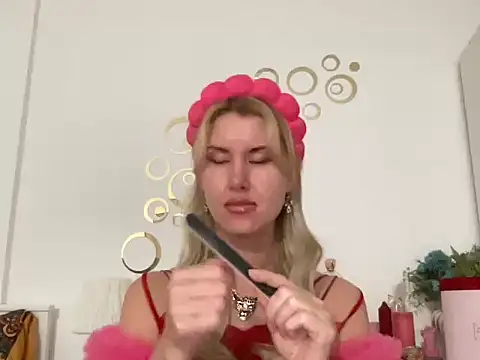 Ilymaris online show from 02-10-26, 05:56