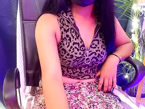 Snapshot of reshu_69 chatting on 10-15-25, 08:11 reshu 69 online show from 10-15-25, 08:11